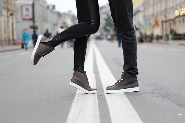 6318832-shoes-2831821_640
