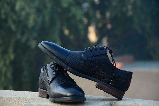 新しい靴で靴擦れしない方法は？履く前の対策から痛い時の応急処置まで徹底解説